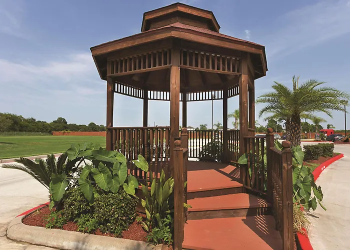 La Quinta By Wyndham Houston Channelview