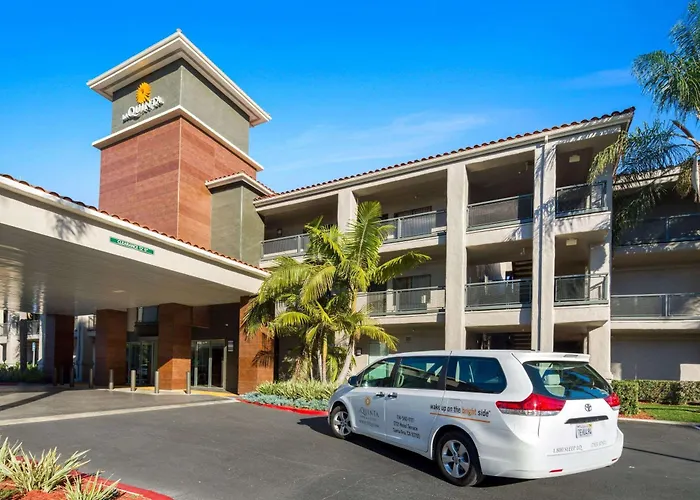 La Quinta By Wyndham Orange County Airport