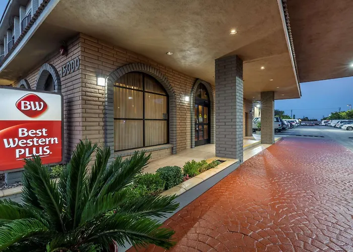 Best Western Plus South Bay Hotel