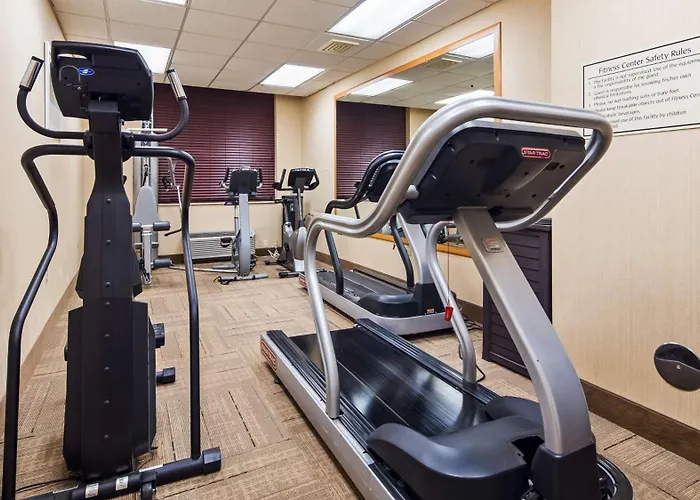 Best Western Airport Inn & Suites Cleveland
