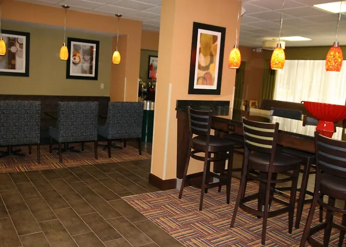 Hampton Inn Youngstown-North