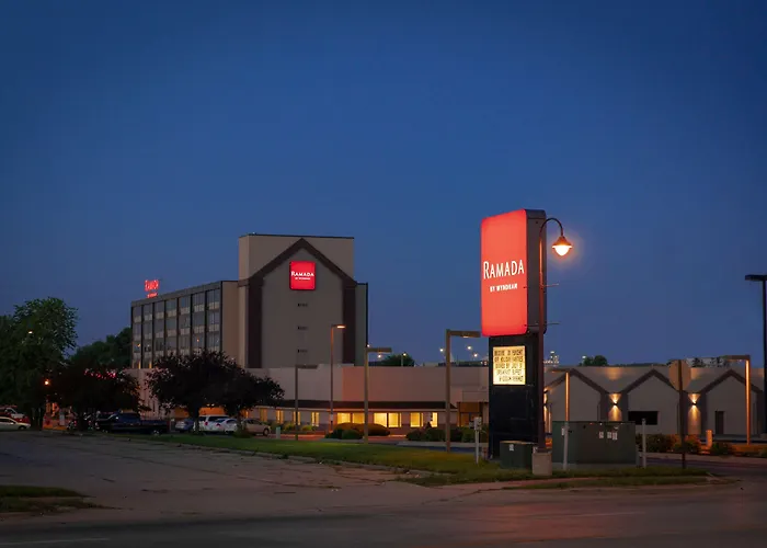 Ramada By Wyndham Cedar Rapids