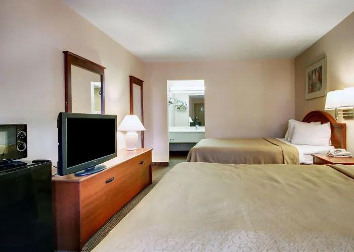 Rodeway Inn North Ridgeland