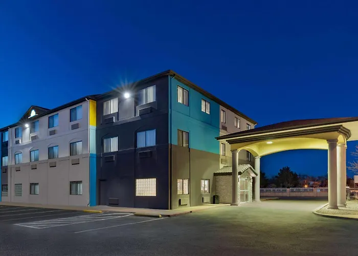 Days Inn By Wyndham Bernalillo