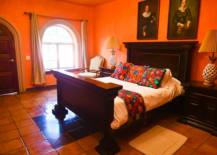 Collection O Casa Bella Hotel Boutique, Cabo San Lucas