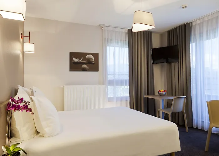 Nehô Suites Porte de Genève - Gare Annemasse