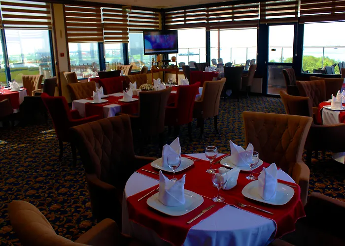 Elegance Resort Hotel & Spa Wellness-Aqua