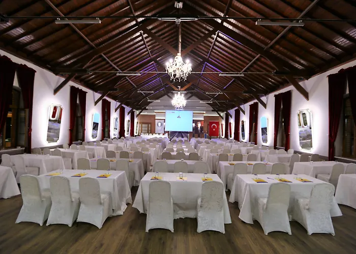 Montania Special Class Hotel