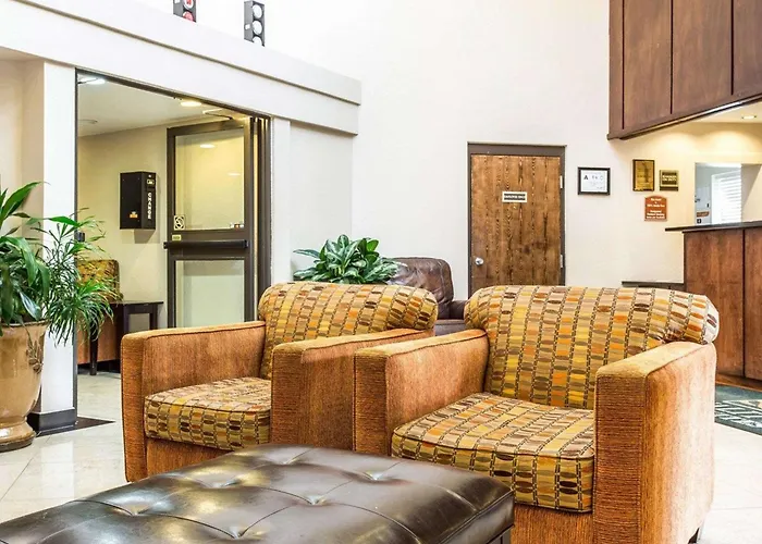 Quality Inn & Suites Coliseum