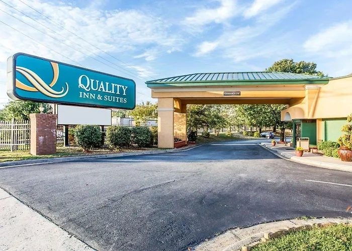 Quality Inn & Suites Coliseum