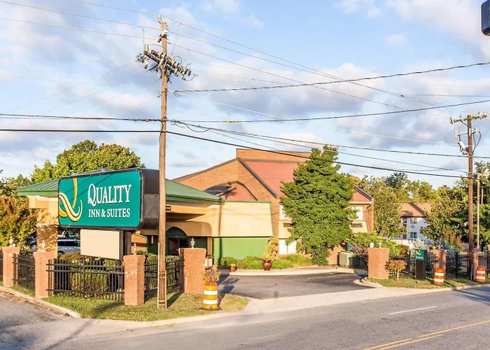 Quality Inn & Suites Coliseum Greensboro