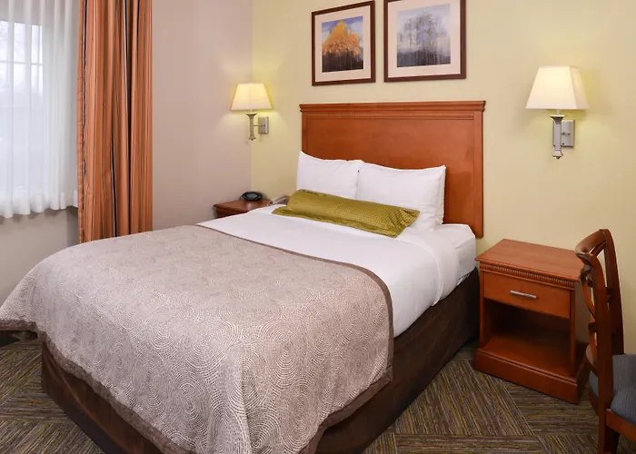 Candlewood Suites Boise - Towne Square By Ihg