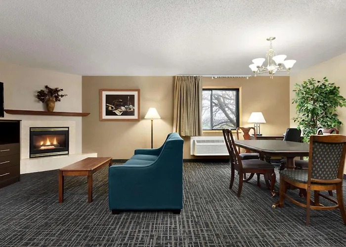 Baymont By Wyndham Sioux Falls North,I-29,Russell St, Airport