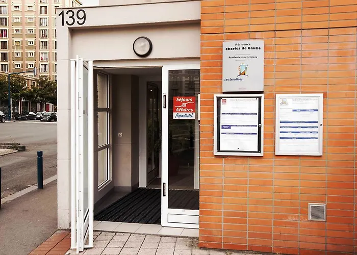 Sejours & Affaires Pantin Charles De Gaulle