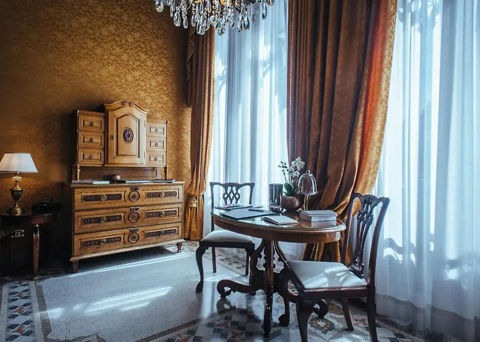 Relais & Chateaux Villa Crespi