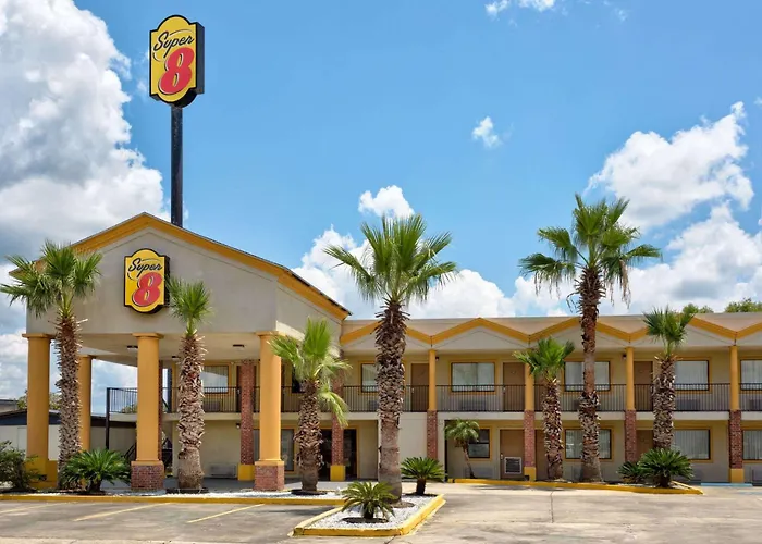 Super 8 By Wyndham Breaux Bridge