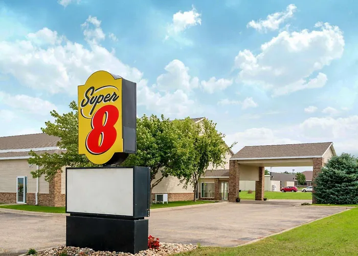 Super 8 By Wyndham Beresford