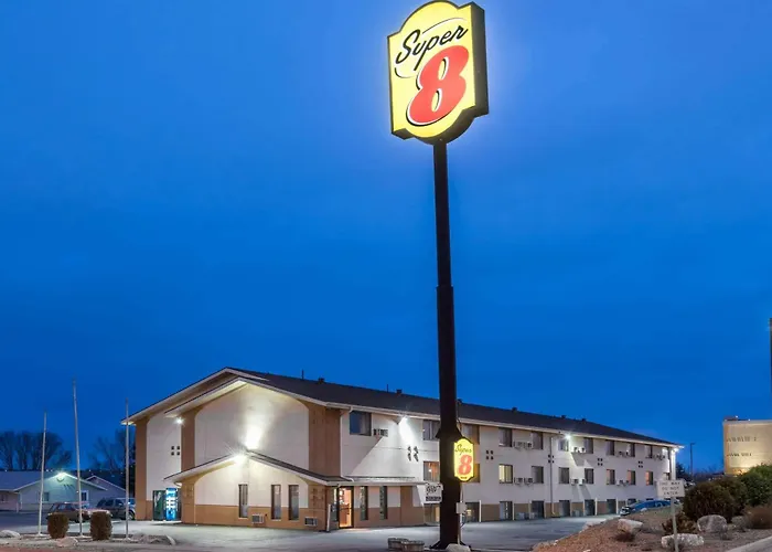 Super 8 By Wyndham Bismarck