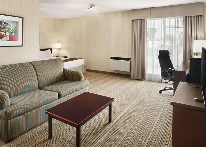Days Inn By Wyndham Brantford