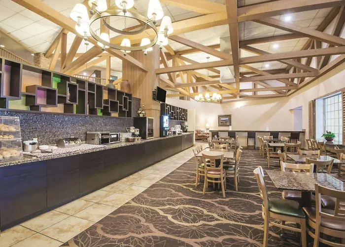 Mountain Valley Inn & Suites