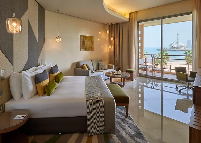 Marina Hotel
