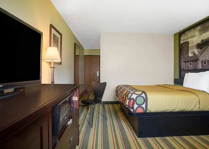 Super 8 By Wyndham El Dorado