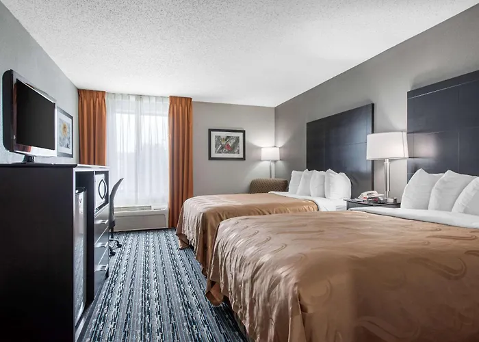 Quality Inn & Suites Brownsburg - Indianapolis West