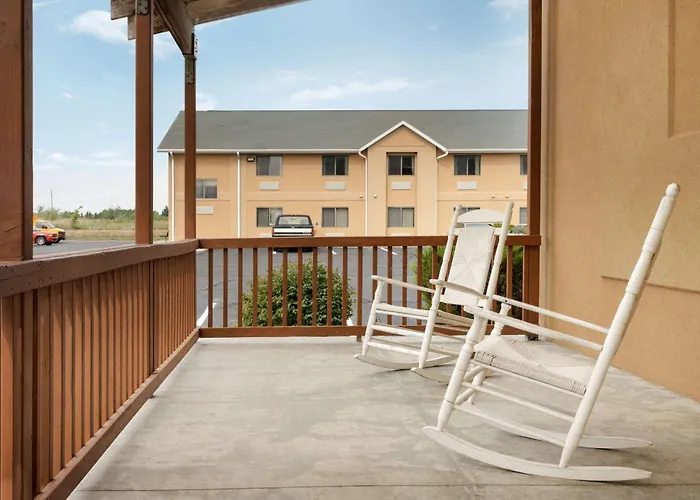Travelodge By Wyndham Marysville