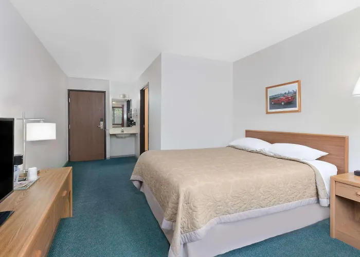 Super 8 By Wyndham Murdo