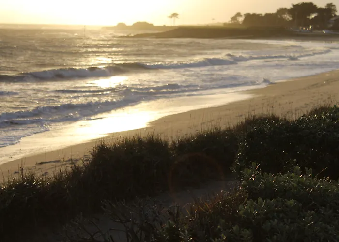 Logis Hotel Les Mouettes Restaurant Erin - Larmor Plage, Proche De Lorient