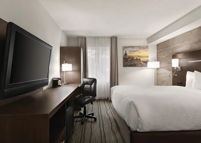 Days Inn By Wyndham Kingston