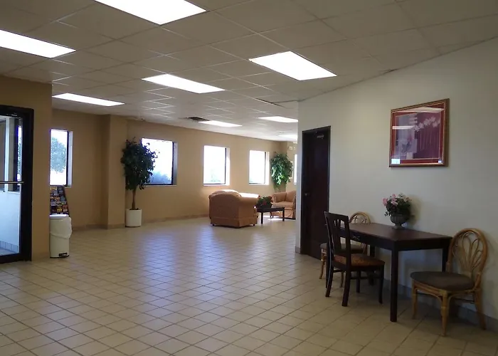 Regency Inn & Suites