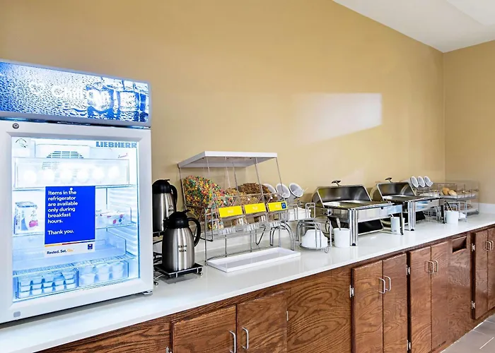 Comfort Inn & Suites Pine Bluff