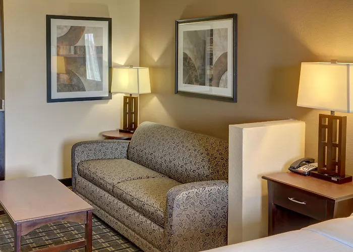 Holiday Inn Express Hotel & Suites Huntsville By Ihg