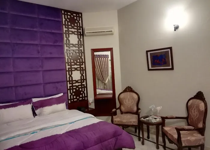 Hotel Island Clifton