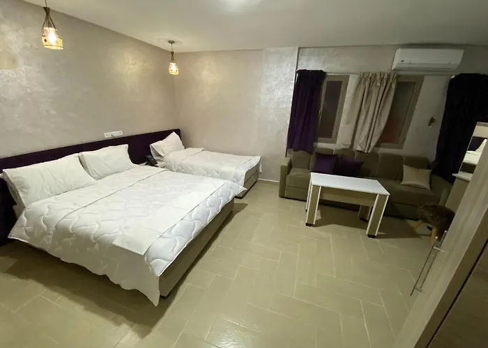 Hotel Chark