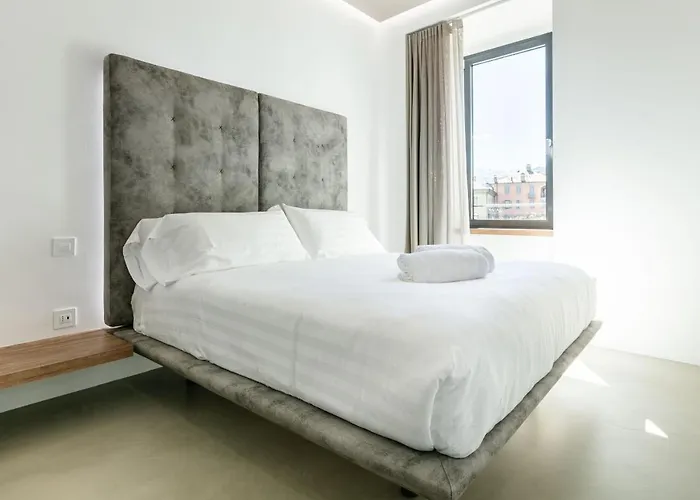 Domus Cavour Rooms&Suites