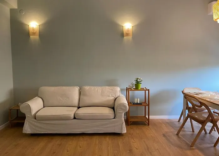 Cozy Apartments By Maura