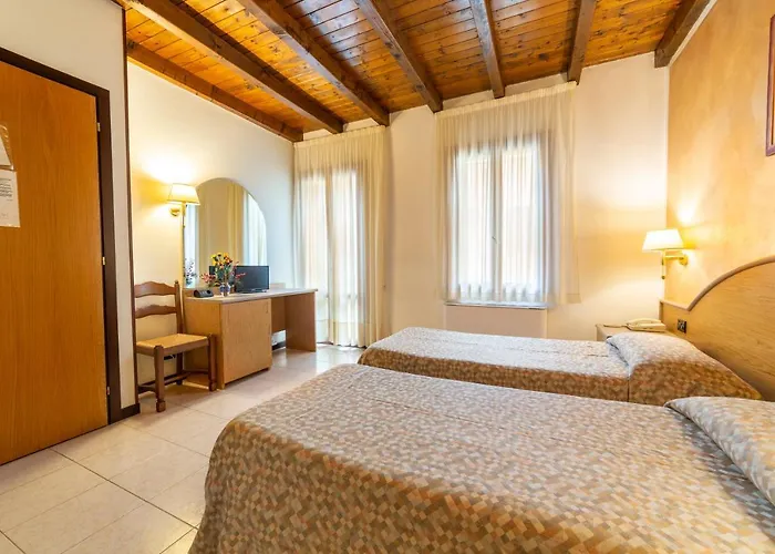 Albergo Ristorante Leon d'Oro