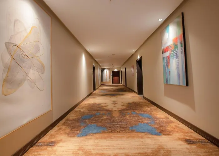 Azar Hotel