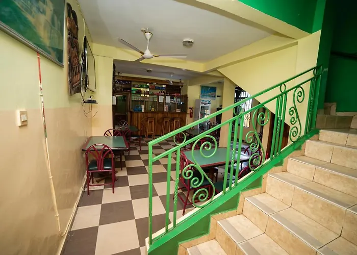 Bombay Hotel