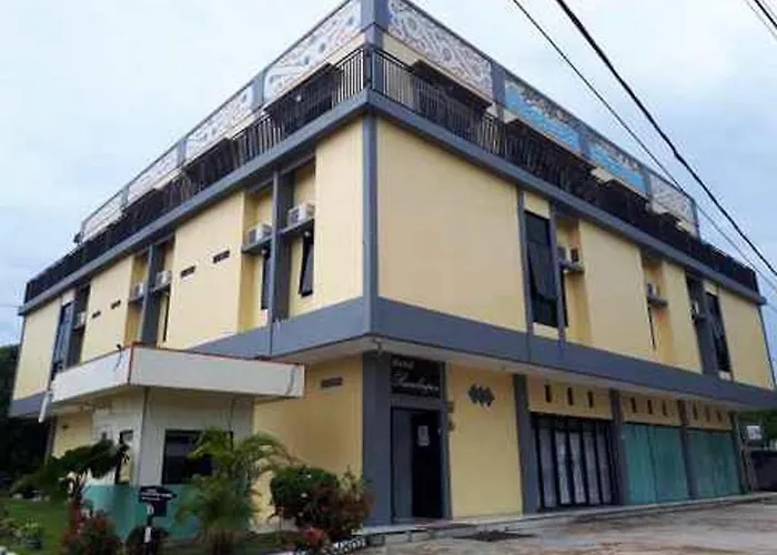 RedDoorz at Hotel Rumberpon Sorong