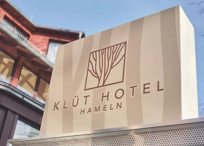 Kluet Hotel