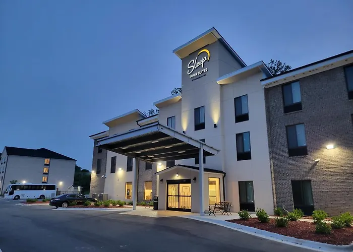Sleep Inn Greensboro - Coliseum Area