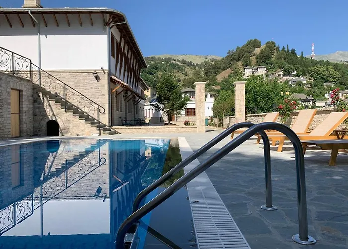 Rose Garden Hotel