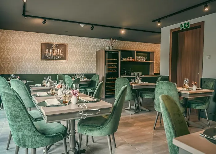Hôtel-Restaurant Casa 49