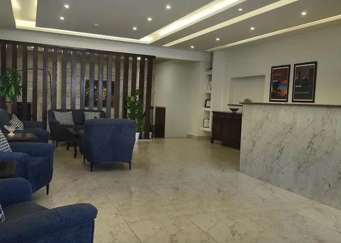 Black Iris Hotel