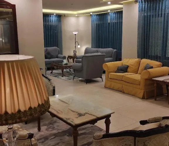 Black Iris Hotel II