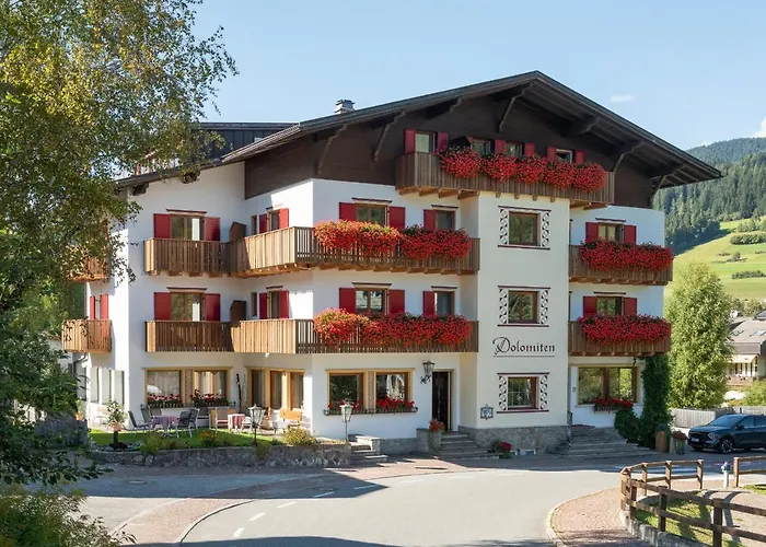 Hotel Dolomiten