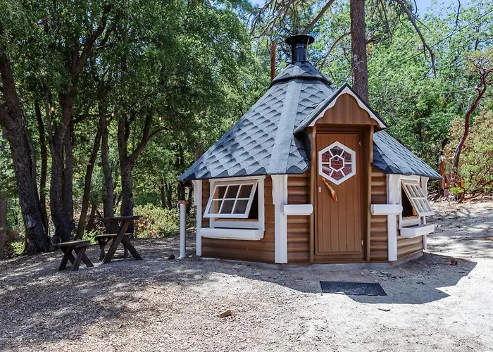 Hicksville Pines Chalets&Motel